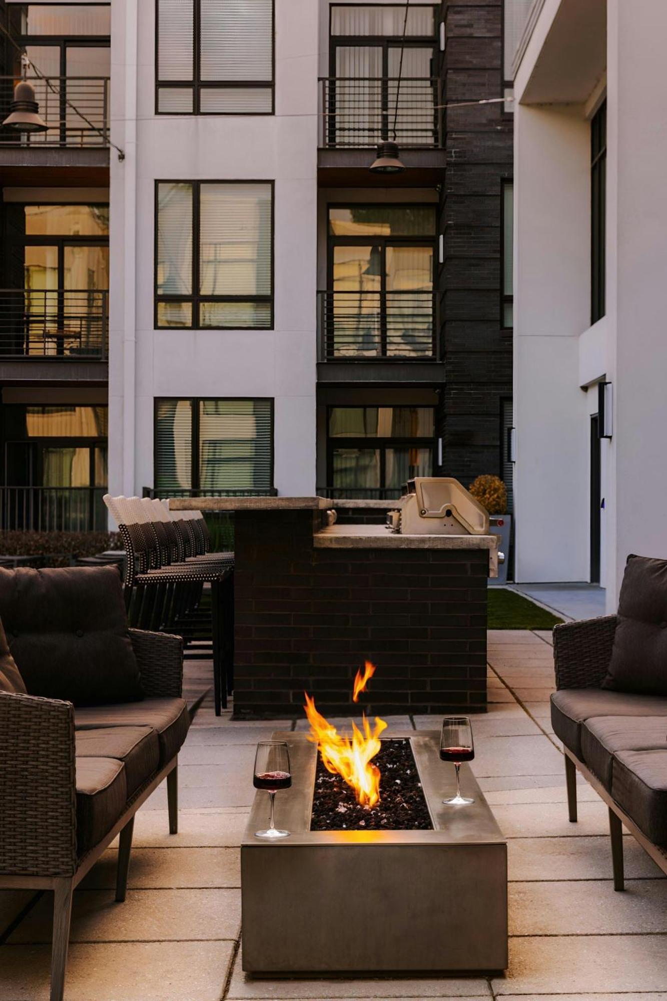 Sonder By Marriott Bonvoy Village 21 Apartments Hillsboro Village Нашвил Екстериор снимка